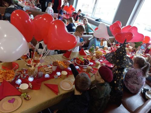 received 1759119444485449