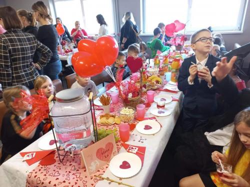 received 2142954915894843