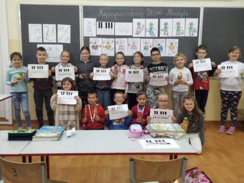 received 658470934858282